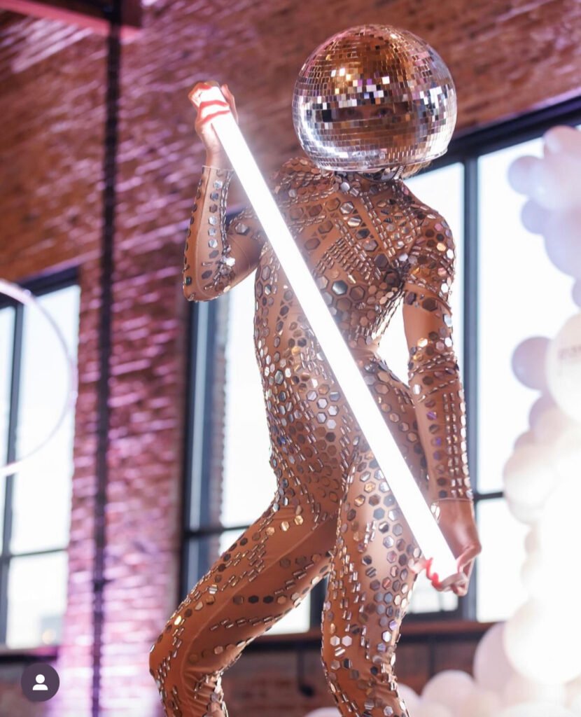 DiscoDancers