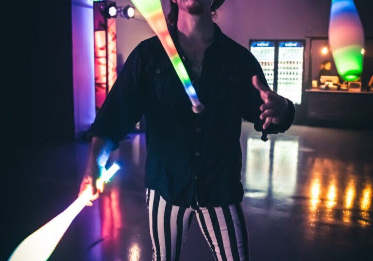NIGHT CIRCUS